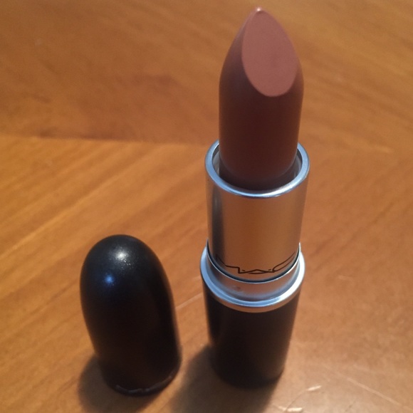 MAC Satin Lipstick Cherish - Picture 5 of 16